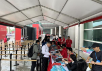 选择现场制证，开启高效证件管理新体验