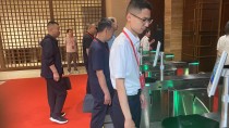 刷脸即入：人脸识别，高效会议管理的新篇章！